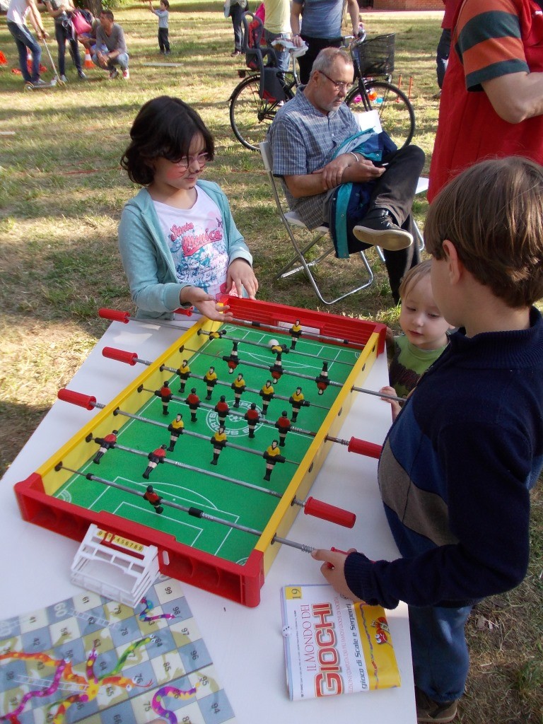 Calcio Balilla versione Mini - Sono disponibili tre versioni di queso gioco - Da adulti, da bambini di 10 anni e questo in foto per i bambini più piccoli (Gettonatisimo!)