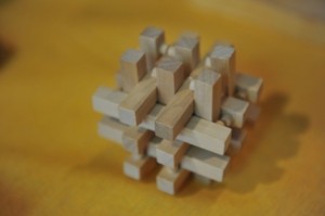 Rompicapo - Croce multi-incastro